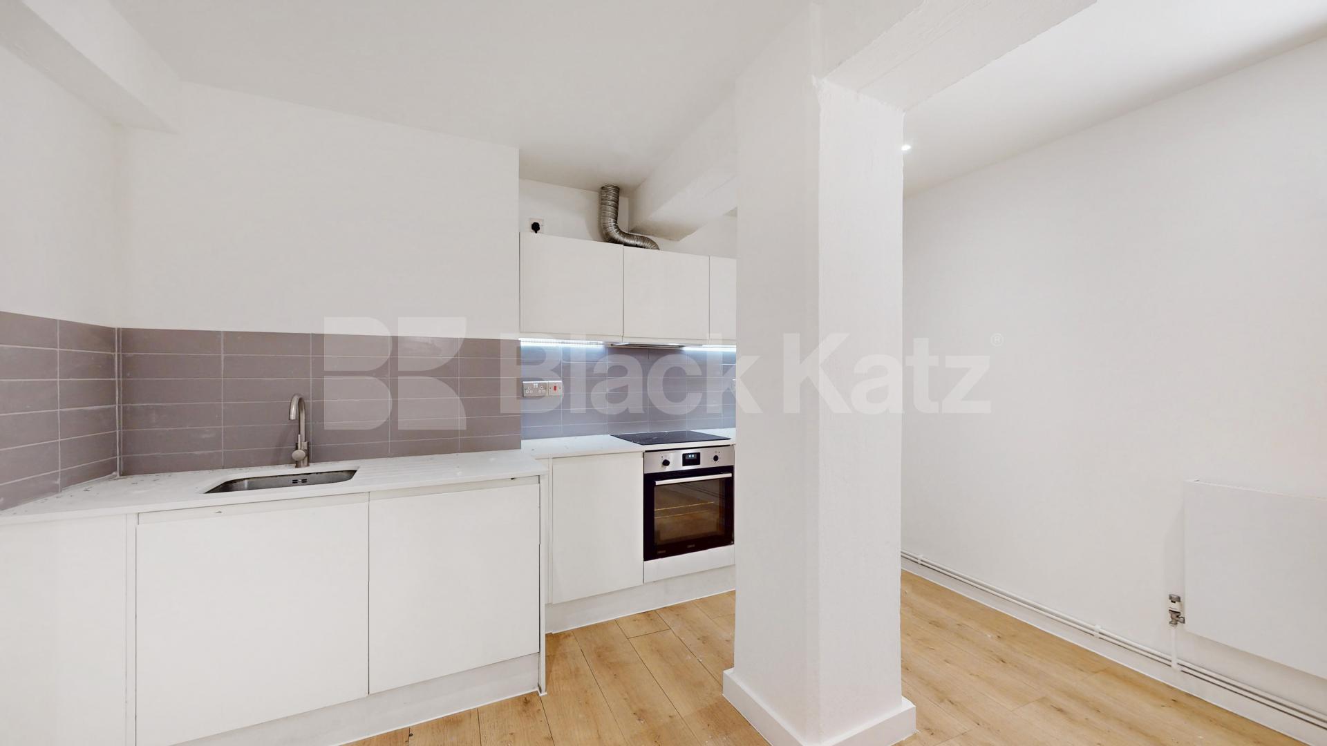  beautifully refurbished live/work one-bedroom apartment, Springfield House lofts - Tyssen Street, Dalston